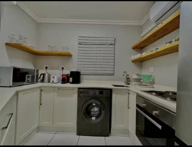 2 BEDROOM APARTMENT FOR SALE IN UMHLANGA ROCKS